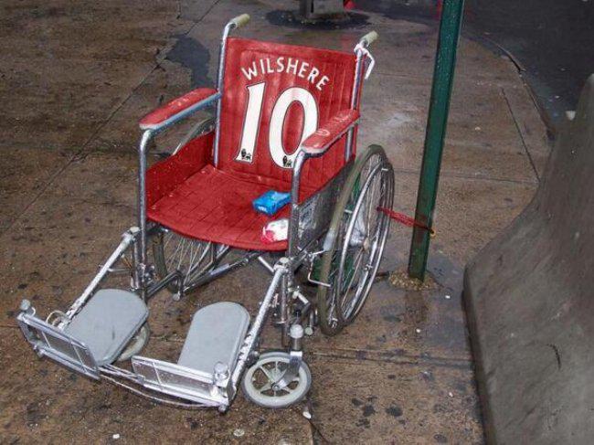 huh_digi's tweet photo. Jack Wilshere has requested some of his old equipment back http://t.co/EsRDPIeUuf