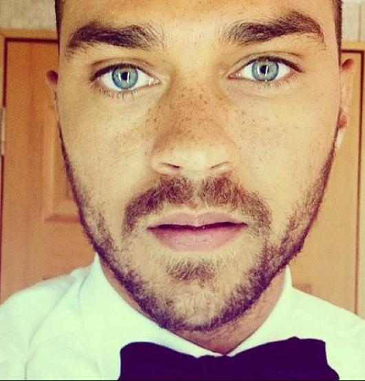 Happy Birthday to the beautiful Jesse Williams! Thank you for blessing this earth with your beauty  