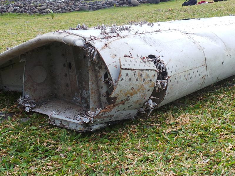 News24Aust's tweet photo. Malaysian PM confirms debris is from MH370
http://t.co/5qdjkEUAC9 http://t.co/8pyAZADdi1