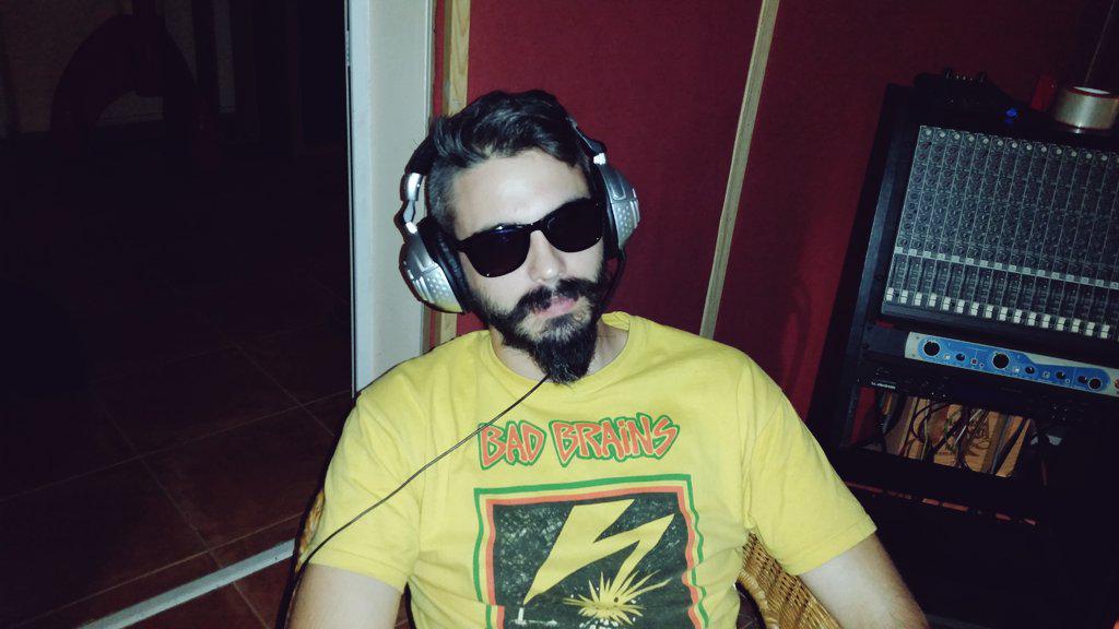 Escuchando las palpitaciones de tu vagina
#SEXSEI