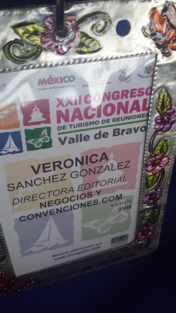 Debo decirlo, este será el 1er portagafete q no termine en bote de basura. Bonito #detalle #CNTR 2015 #VALLEDEBRAVO