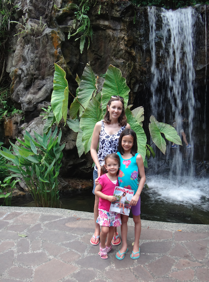 A_llicious's tweet photo. Wendy, Emma and Hannah - fun times at Botanic Gardens in Singapore!! #WhereisFamilyFun http://t.co/t7f9KOQ86k