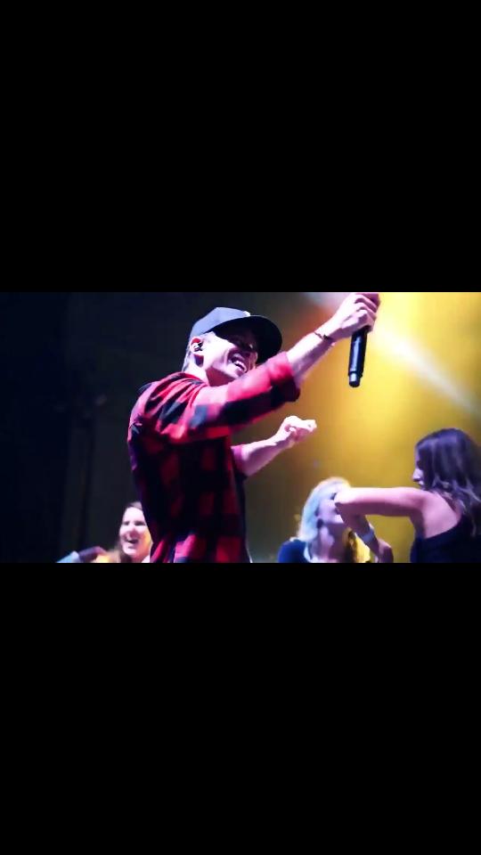 callmeame's tweet photo. @jakemiller I'm so glad I got to be a part of idol's dream 😍 more concerts to come 🙌 #JakeMillerEpisode2 http://t.co/mjGb4o9cDc