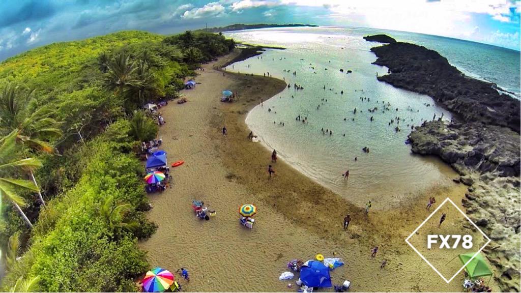 caravhalo's tweet photo. Que te parece Playa #LaEsperanza Manati #PuertoRico #78FilmingCrew #DJI @PuertoRicoPUR http://t.co/6KGRTyzMaS