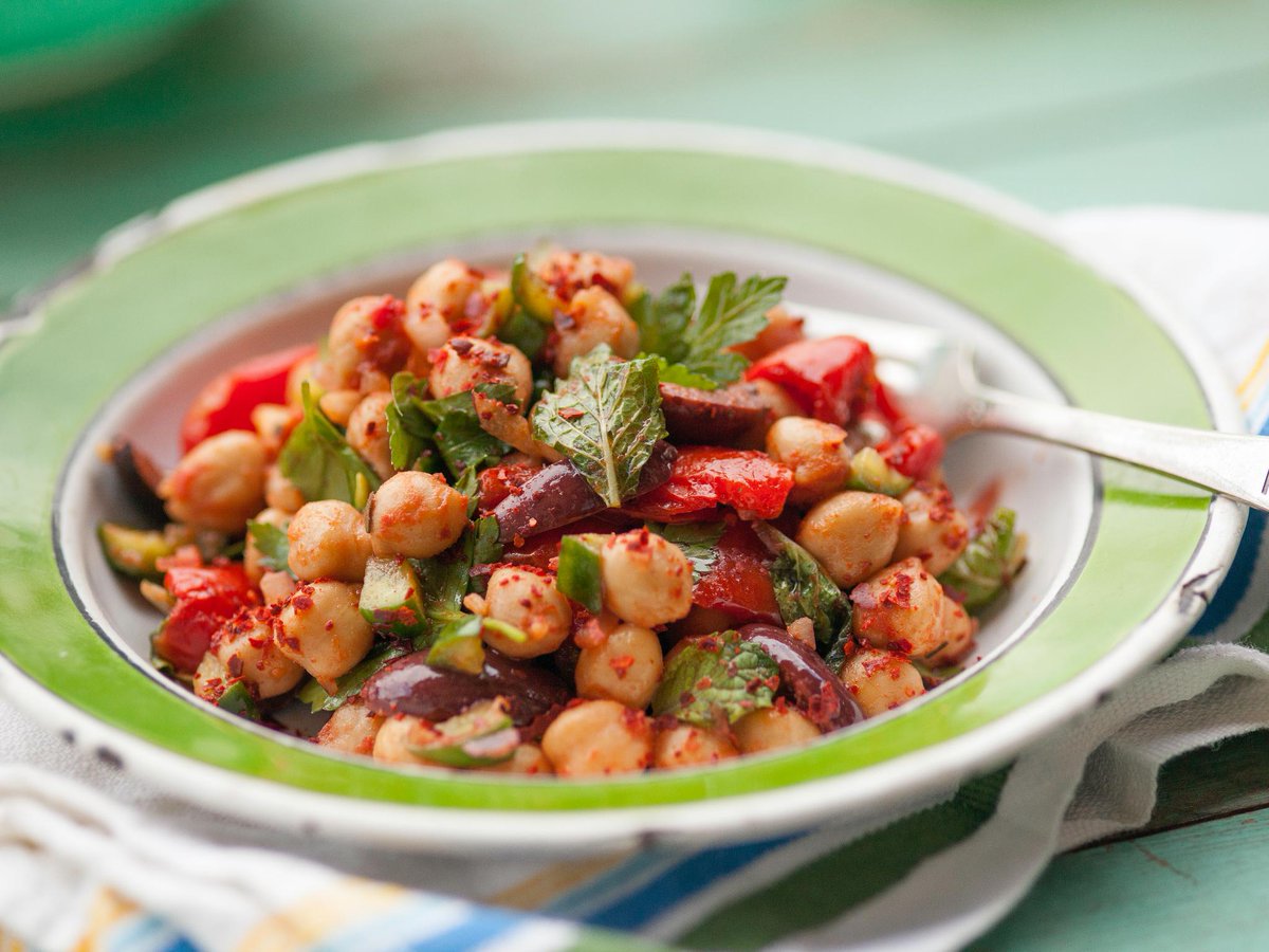WholeFoods's tweet photo. 9 recipes that are perfect for big-batch cooking (and portioning and freezing)... http://t.co/GPqsbc13He http://t.co/ZHpg0oR9ZJ