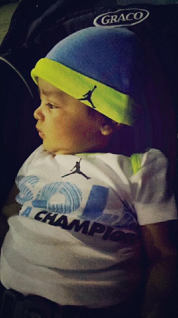 danielareyes12's tweet photo. Omg q abandono tengo yo por aqui... desde hace 4 meses exactamente q fue la ultima vez... antes de nacer mi hijo http://t.co/WcOmY6zwCb