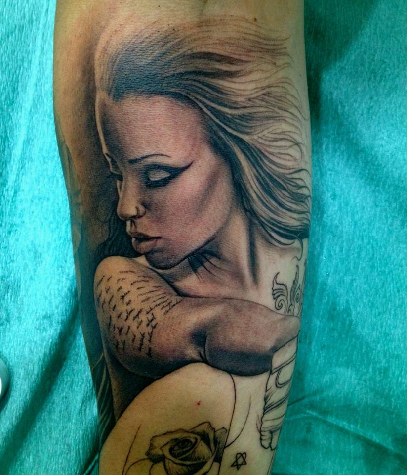 SouldesignSpain's tweet photo. We want to say, congratulations, for this tattoo of Slash Tattoo Albolote​. Enjoy! http://t.co/t5jMozfNbE