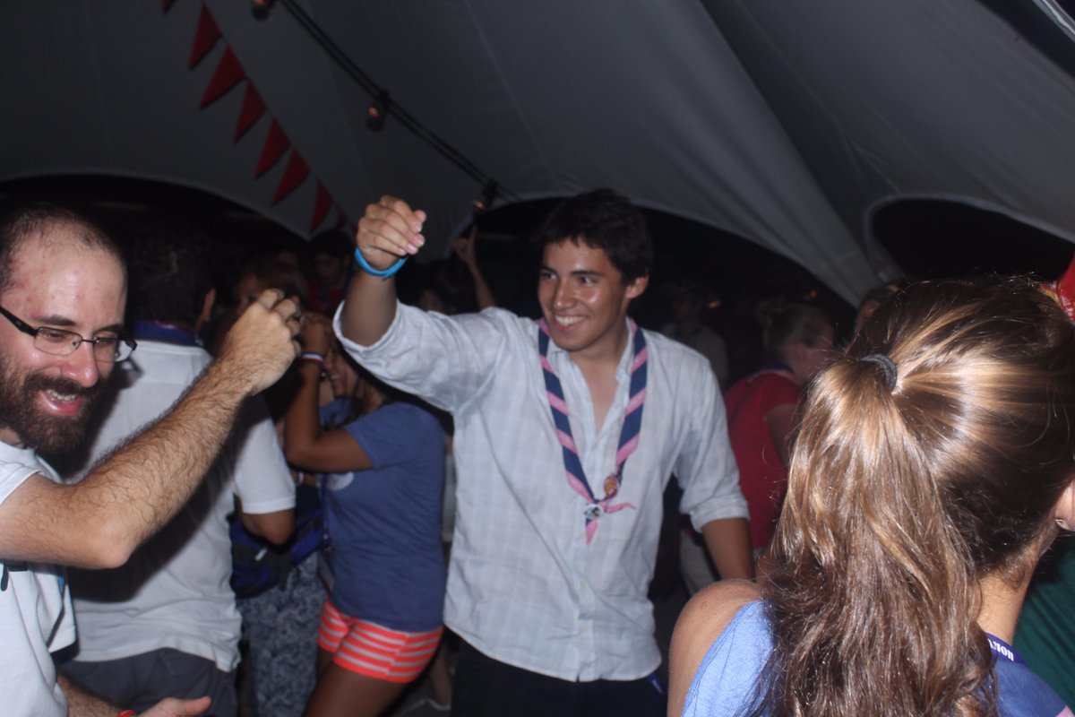WSJ2015live5's tweet photo. Fiesta latinA #WSJ2015 #ISTLIFE http://t.co/SpEs5u06DB