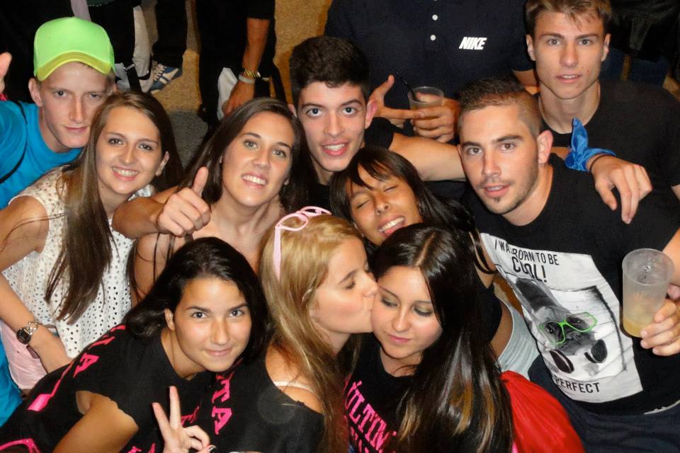 LUYNVCDV's tweet photo. MAÑANA MAÑANA MAÑANA #SantoDomingo #LUYNV #ElCubodelVino 🎊🎉🍻🍸🍺🍷💃🙌🔛🔜🔝 http://t.co/NWyPKs20DD