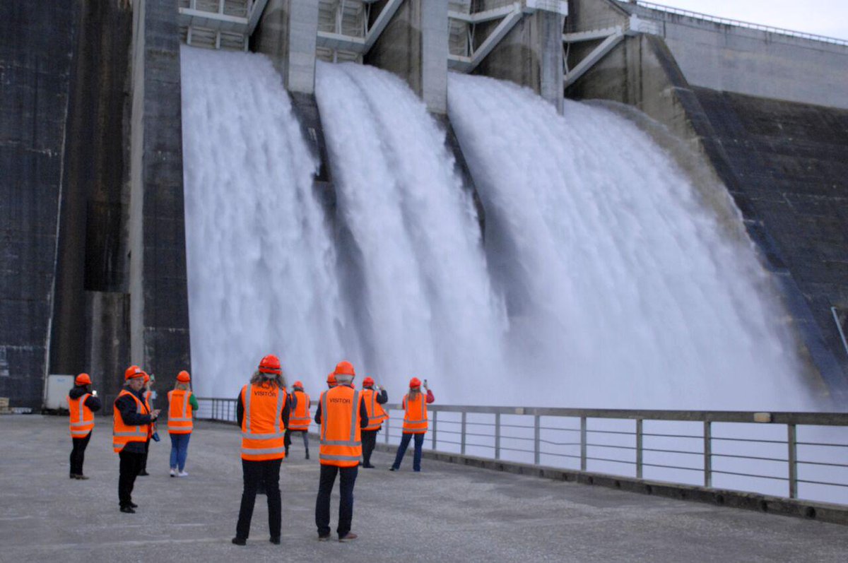 ContactEnergy's tweet photo. Ever seen a water feature quite like this? The spillway gates opening during our teachers’ visit #BehindThePlug http://t.co/H5dR4zMvBO