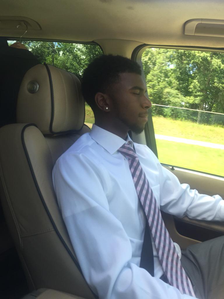 v2thelee1's tweet photo. My boy headed back to UTC in the morning for his Jr. Year. Keep him in your prayers. http://t.co/oRStvLQd5k