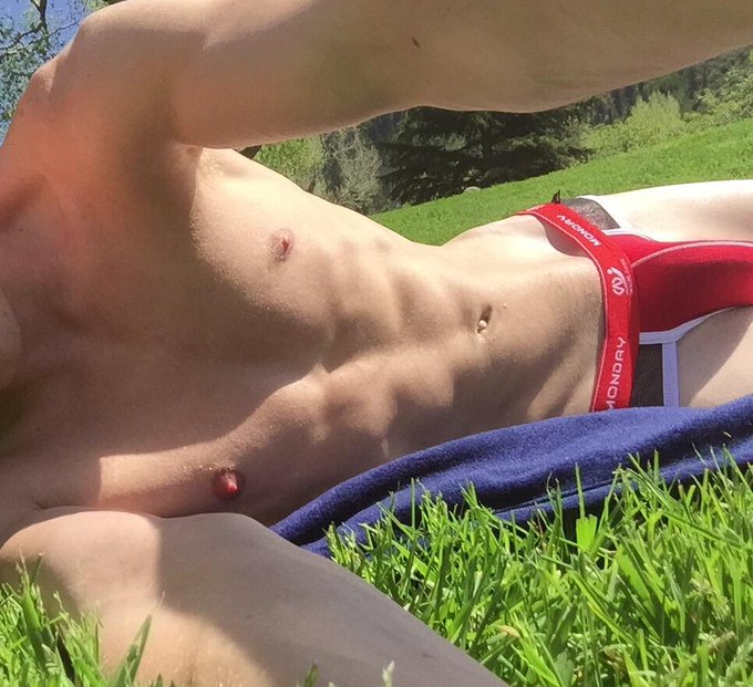 Check out my wishlist! It's #NationalUnderwearDay so why not bless me with some ;) http://t.co/mVGCz4yxV4
