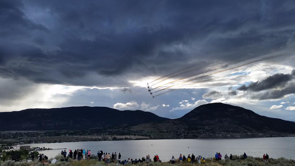 Snowbirds in Penticton #peachfest <a href="/VisitPenticton/">Visit Penticton</a>