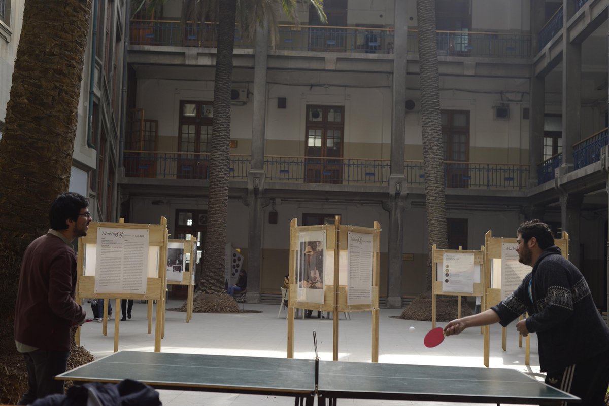 chamilactriz's tweet photo. Exposición Itinerante MakingOf:Trabajar con Ruiz, por los campus de la PUCV! @cinetecapucv @cinechile @sanfeliu http://t.co/hBNE4qVyC3