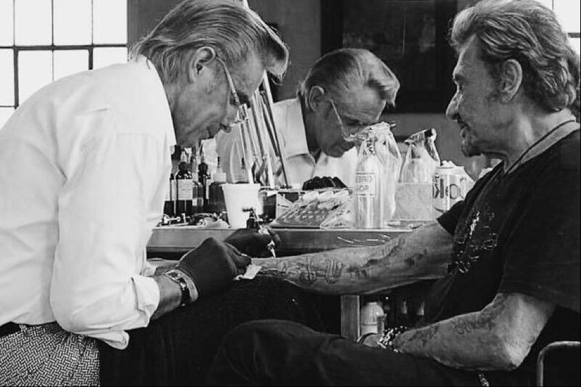 Mark Mahoney es el famoso tatuador de las estrellas de Hollywood