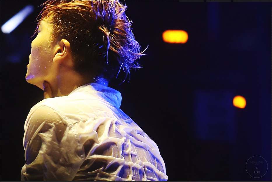 ArcticMonkeys88's tweet photo. #EXOluXionInArgentina ¿Se imaginan ver esto en vivo?
BUENO, CHAU. http://t.co/uAKDRx8FlH