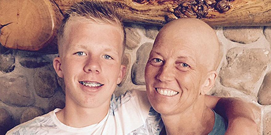 #LOVE RT <a href="/people/">People</a>: Son's $31,000 prize-winning pig helps pay for his mom's cancer treatments peoplem.ag/uGUYg6S