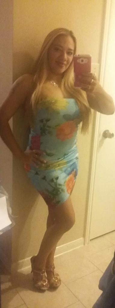 chula5050's tweet photo. I love summer dresses http://t.co/GfDmqVhLuT