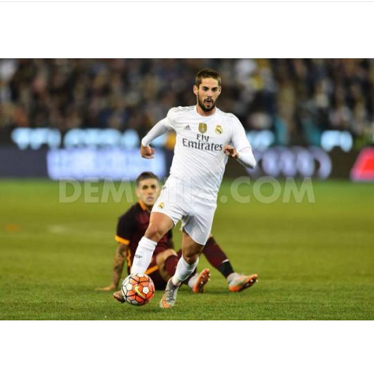Andony_Jes's tweet photo. @iFootyPic @isco_alarcon #wallpaper http://t.co/g9mSlIRuls