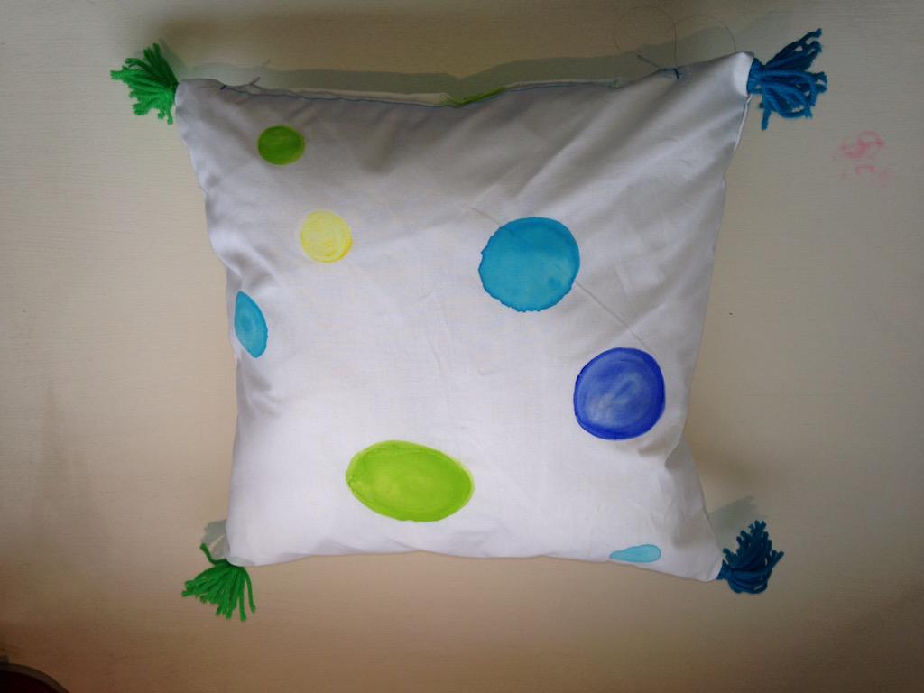 Anapenia's tweet photo. Modelo Arlequin PGB! Pintado a mano y con flecos!! Modelo exclusivo! http://t.co/DVq2geSQ74