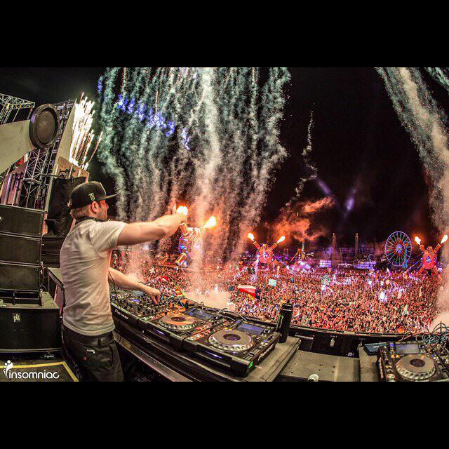 OhBleep's tweet image. Houston are you ready for @Excision to bring his heavy bass #FoamWonderland ? FoamWonderland.com