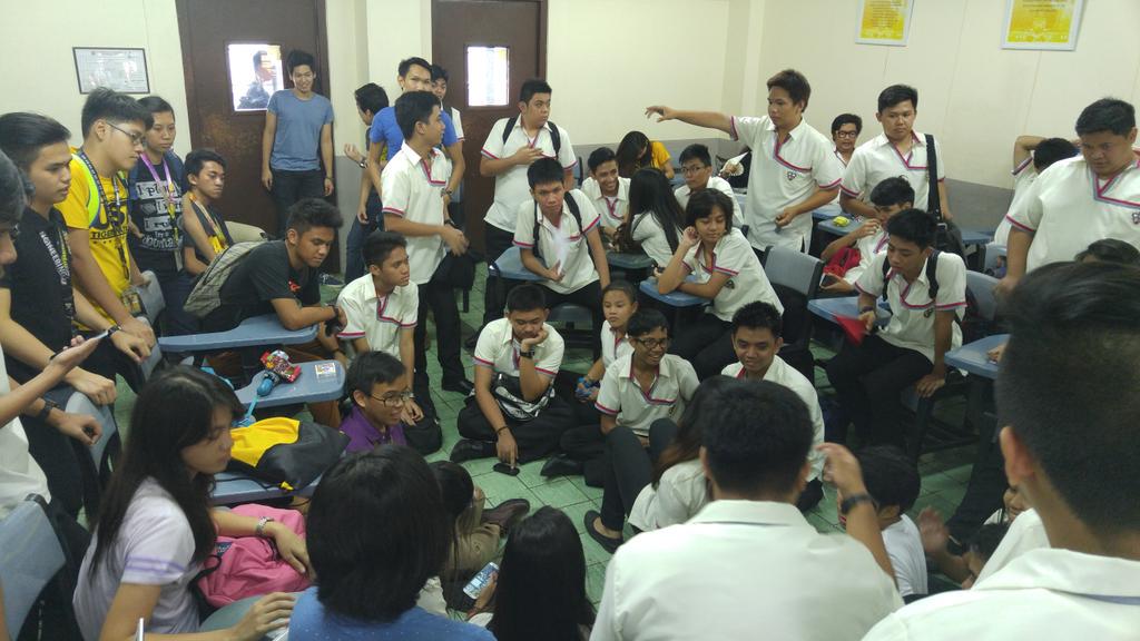 USTJPCS's tweet photo. CS Freshies together with JPCS &amp;  @ustcss executive board. #ICSperience2015 #IICSFreshies #MagicNiGab http://t.co/rHJgzYxaNQ