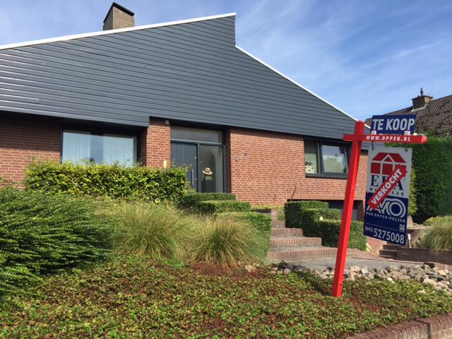 mirjamclermonts's tweet photo. Met dank aan @ERAJack is ons huis in #Jabeek verkocht. Alweer een beetje meer @GemMeerssen. http://t.co/Zwt08R7mWJ