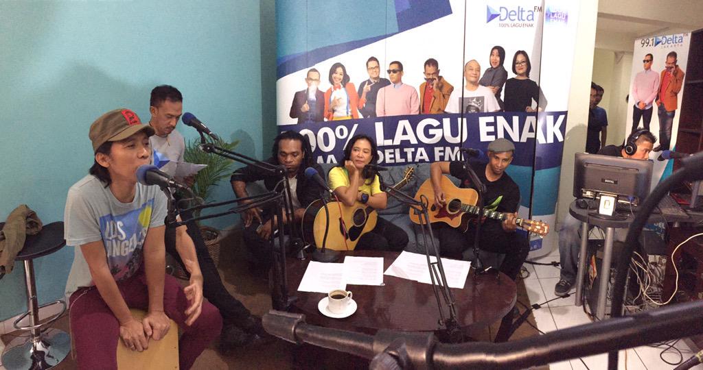 Ini dia nih #SoreSoreSeru bareng Bimbim <a href="/slankdotcom/">Slank Band</a>, <a href="/oppieandaresta/">oppieanda</a> &amp; teman-teman dari <a href="/therumahharmoni/">Rumah Harmoni</a>