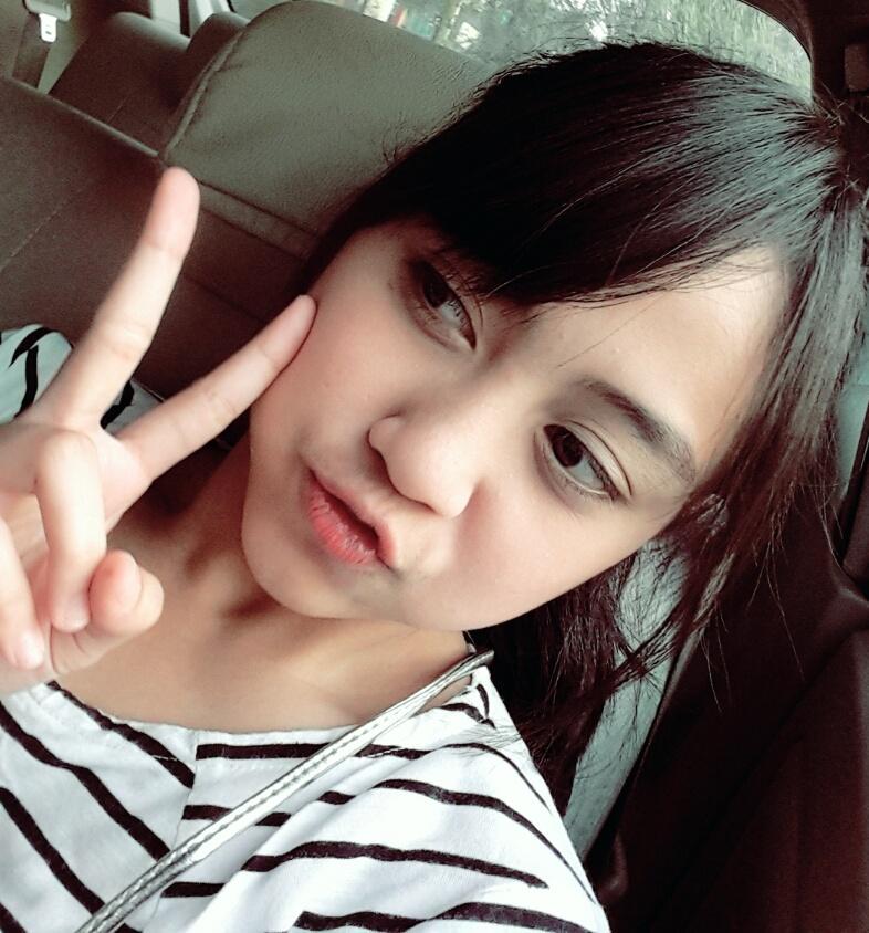 AlfianDimasAr's tweet photo. "@S_SiscaJKT48: #edisisoklucu 😂 http://t.co/7mKICwMbm6"