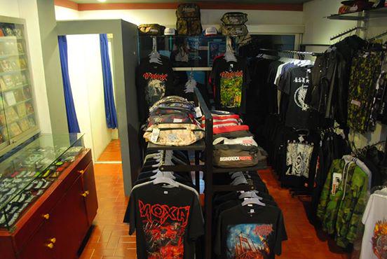 Monggo mampir di store kami open 11.00 AM - 10.00 PM
JL.DHARMAHUSADA 178 SBY
085730608917