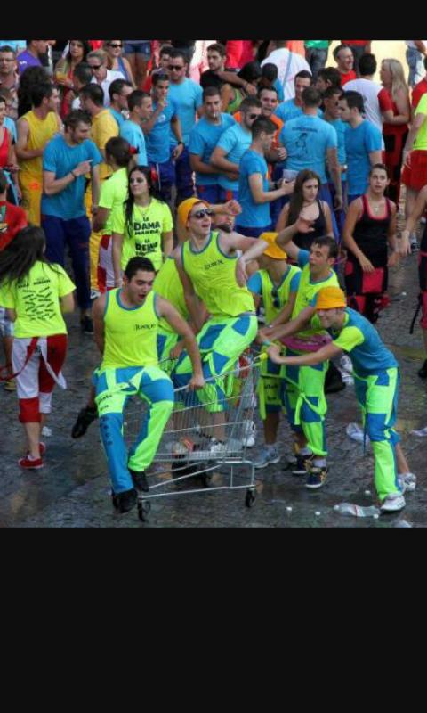 caldevilla69's tweet photo. Prometo que me dais mucha envidia, ganas de fiesta. @nelson_sanlo @xupetoSG @Vasodeoro93 @LAlamo15 @elalberdesanlo http://t.co/4TdrBOXdMm