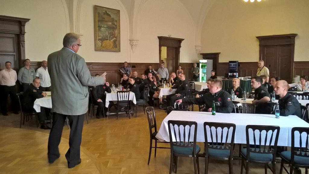 Václav Berka právě zahájil letošní ročník #masterbartender2015 #pilsnerurquell