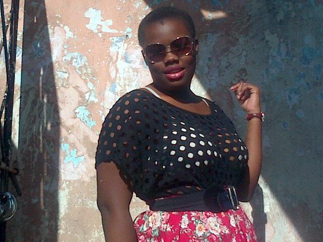 ZinhleOutside's tweet photo. Happy birthday 2 me http://t.co/msZ65FBZYH