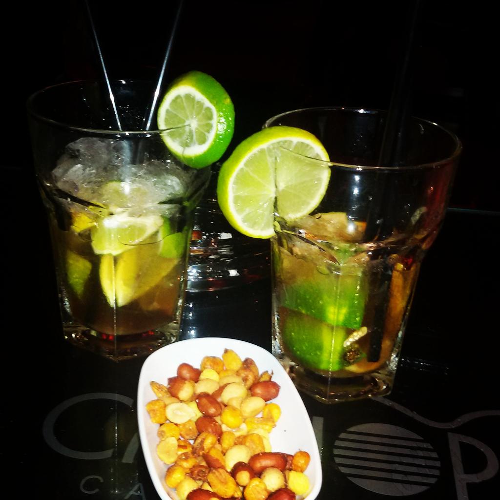 Mari_blanco84's tweet photo. Q rica la caipirisima!!! En el calliope http://t.co/oqb53oDkOy