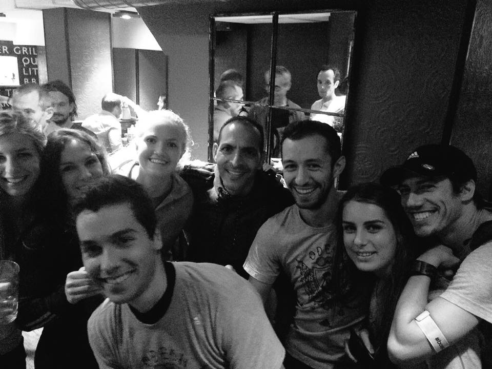 MightyBoost's tweet photo. #boostodeon recoit un champion au #frogpub http://t.co/q5JW6r2hmL