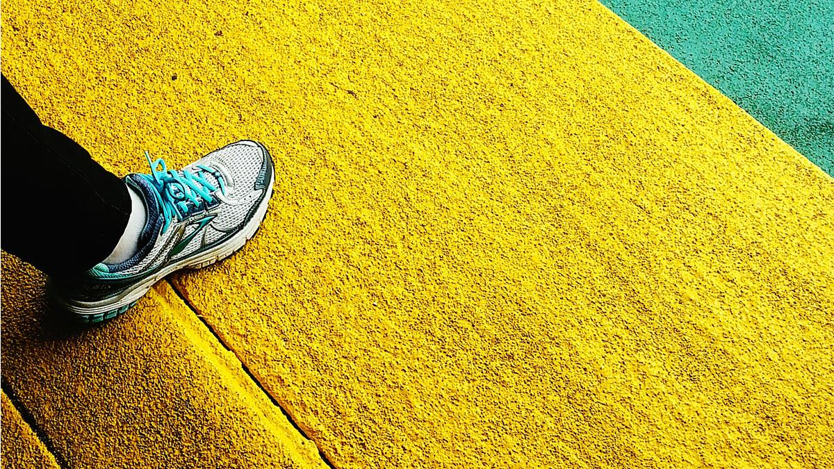 HarvardBiz's tweet photo. If you want to boost your creativity, make your next meeting a walking one: http://t.co/gJy3Tdid9R http://t.co/t9LhNDPf3i