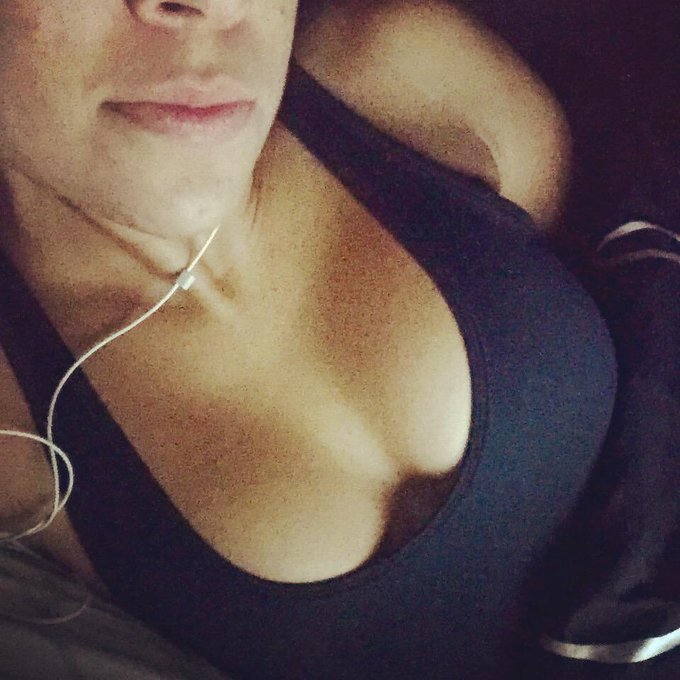 NycholeNyree’s pics and videos