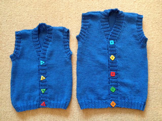 McAdirect's tweet image. Lone&apos;s latest for grandchild #knit @knitsirdar pattern 1927 in Cotton DK. goo.gl/Iqr4Rw #staffprojects