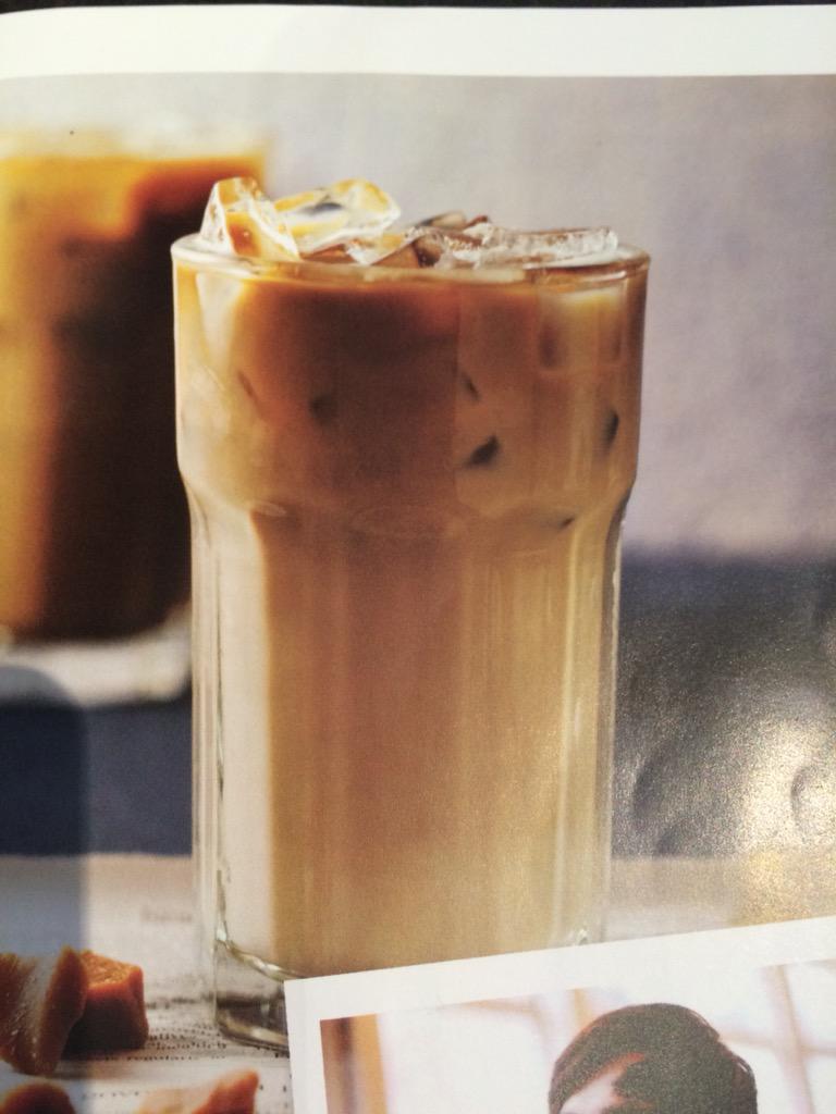 teasecoffeebar's tweet photo. Iced salted caramel latte http://t.co/8TX9ncfgMW