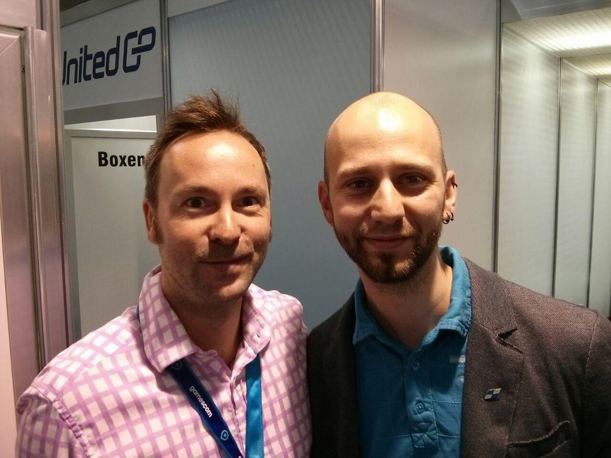 MedienNRW's tweet photo. Zu Gast bei den Nachbarn von #GamesBavaria mit Robin Hartmann und @tillhardy #gamescom15 #MadeinGER http://t.co/6fayQrzK05