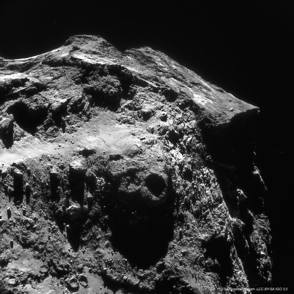 ESA_Rosetta's tweet image. My first year at #67P in pictures – new gallery: ow.ly/QyOI2 #LivingWithAComet
