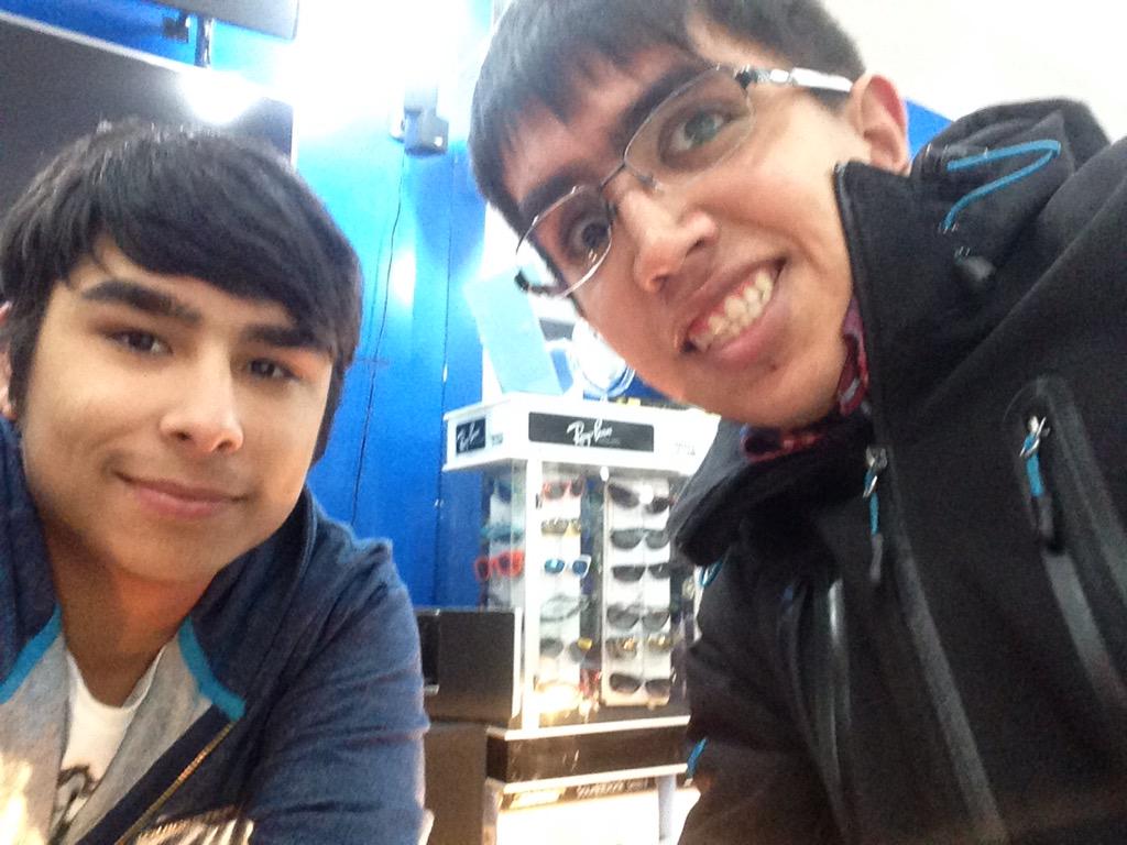 SanjayGRR's tweet photo. Chalo manda saludos a todos los que conoce, http://t.co/jL2YHHszss