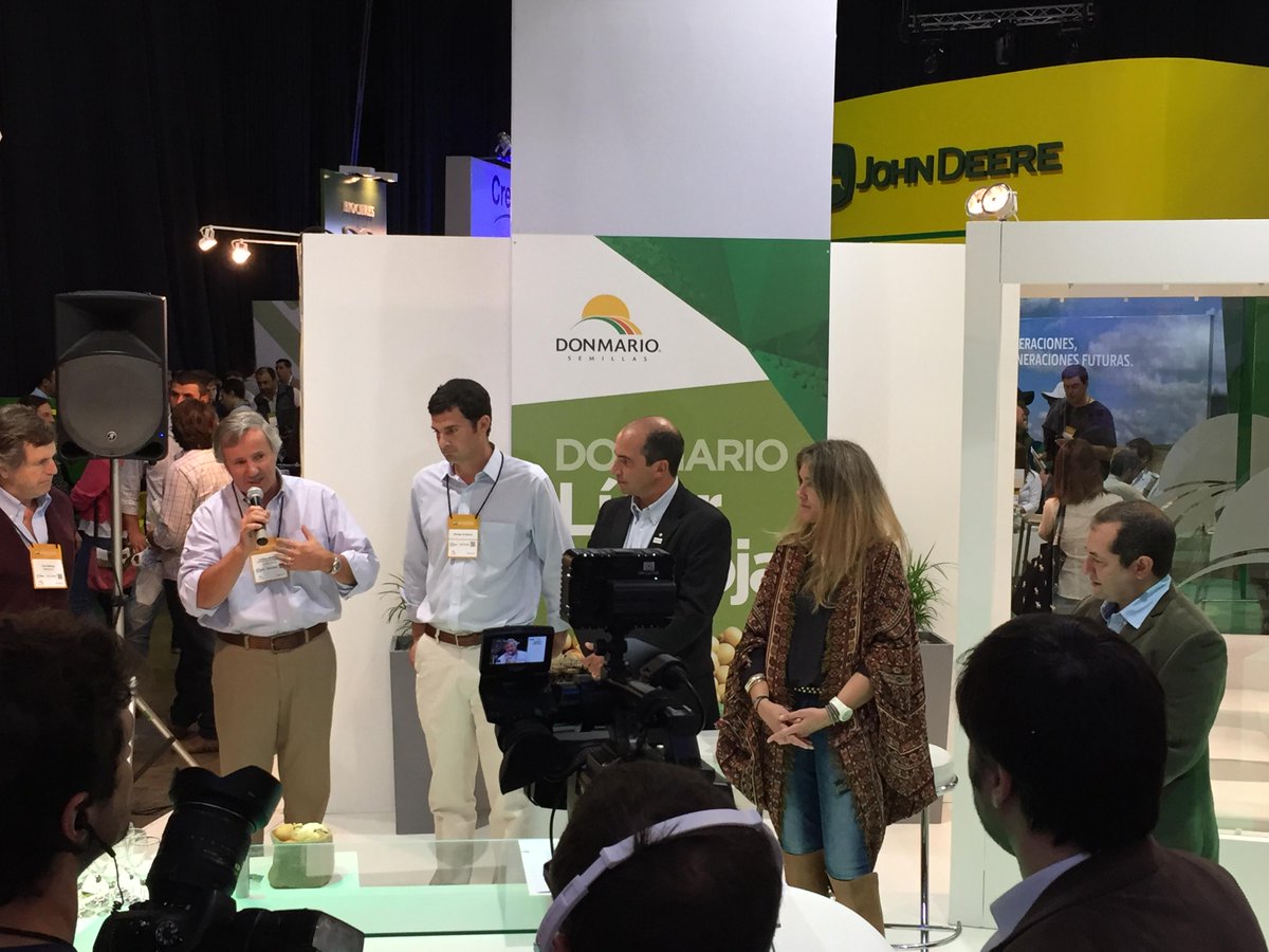 DONMARIOoficial's tweet photo. Regionales @aapresid y @DONMARIOoficial se ponen a trabajar juntos. @PiluGiraudo #Biosapiens http://t.co/Mfway085i7
