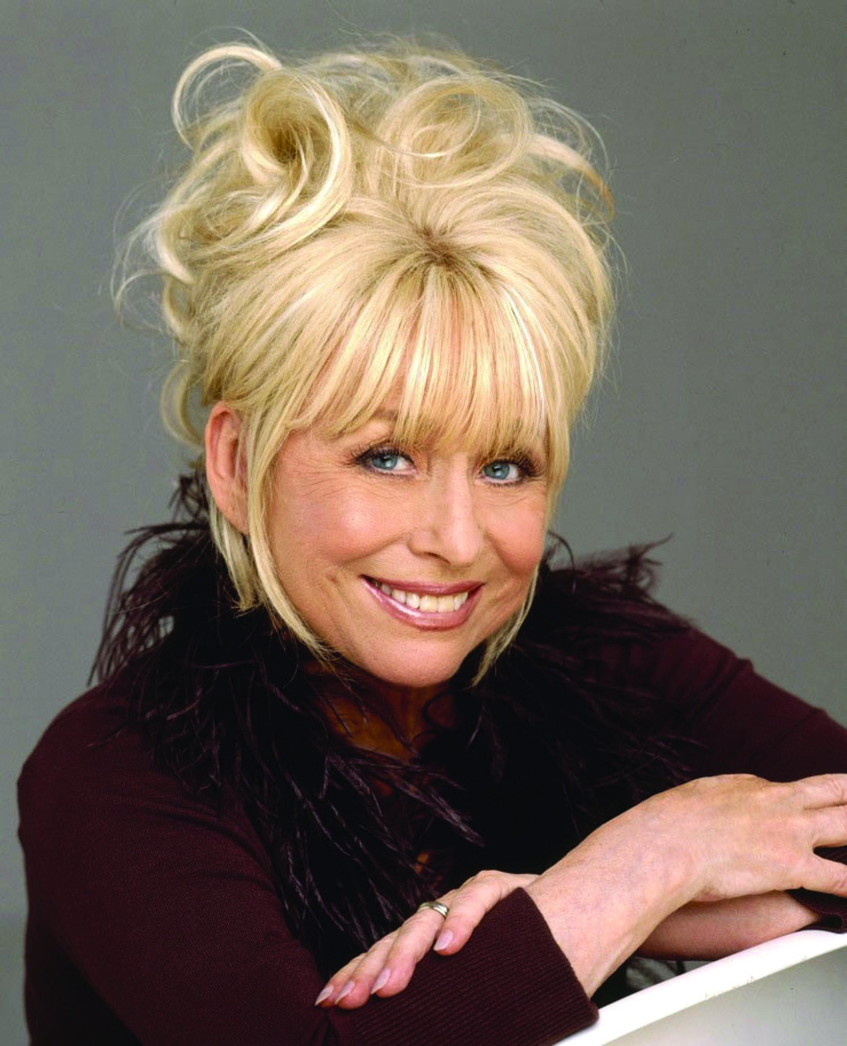 Happy birthday Barbara Windsor! 78 & still showing how it\s done with class! 