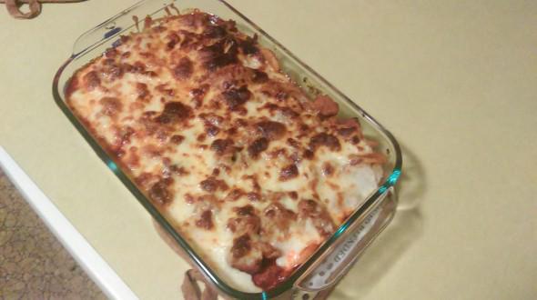 maangchi's tweet photo. Korean fire chicken topped with cheese made by Chelsey! http://t.co/1HLvrFy1sw #KoreanFoo http://t.co/f3fNBfZAIB