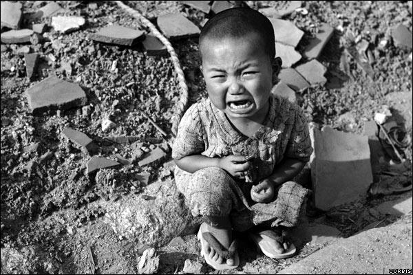 Contagioradio1's tweet photo. Así de cruda es la realidad de la masacre de #Hiroshima 71.000 muertos el 6 de Ag y 140 mil en 1950. Total impunidad http://t.co/6IOgB1w5IG