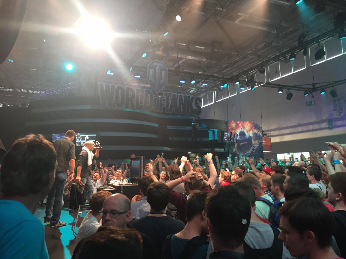 VincentYau1's tweet photo. Great atmosphere at the @wargaming_net stand #wargamingGC15 #gamescom http://t.co/TK6pthQRHw