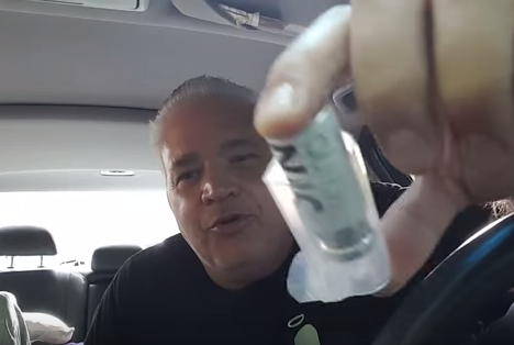 QuickNICmist's tweet photo. #Smokie just did an awesome video review of QuickNIC for when you can't vape!  http://t.co/QtiAXe4Ik1 #vape #vaping http://t.co/TZCsBPTyjv