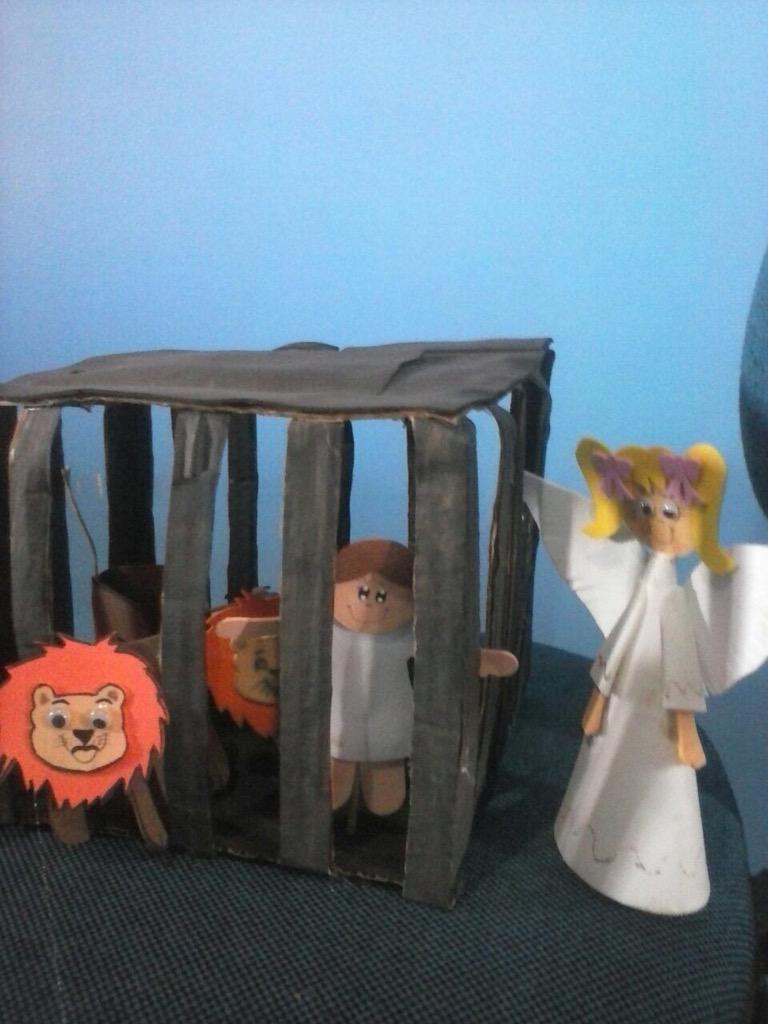 Daniel na cova dos leões! #EscolaCristãdeFérias #EAUruará @prozeiascosta @almirpires2