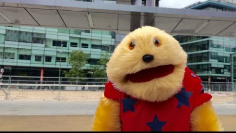 GizmodoUK's tweet photo. Hurray! @Schofe's old mate Gordon the Gopher is back! http://t.co/F82ZIv9LbJ http://t.co/qyuc3qMRbJ